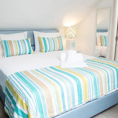 Real Holidays * נאזרה