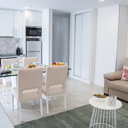 דירה Real Holidays נאזרה