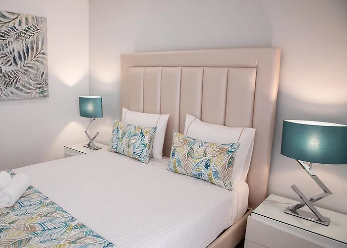 Real Holidays * Nazaré