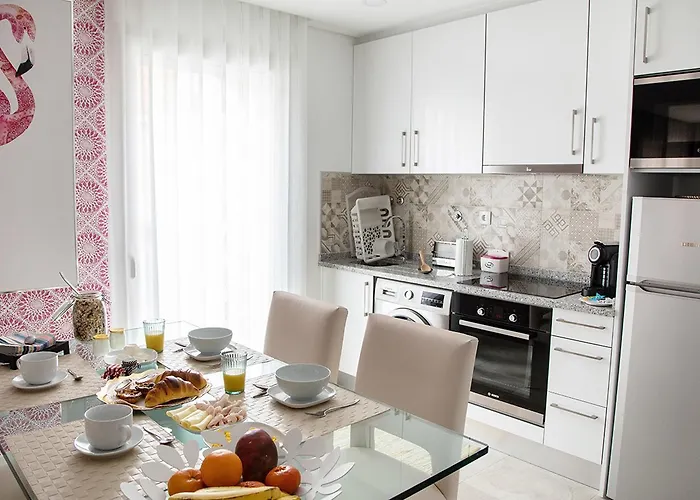 Real Holidays Apartament *